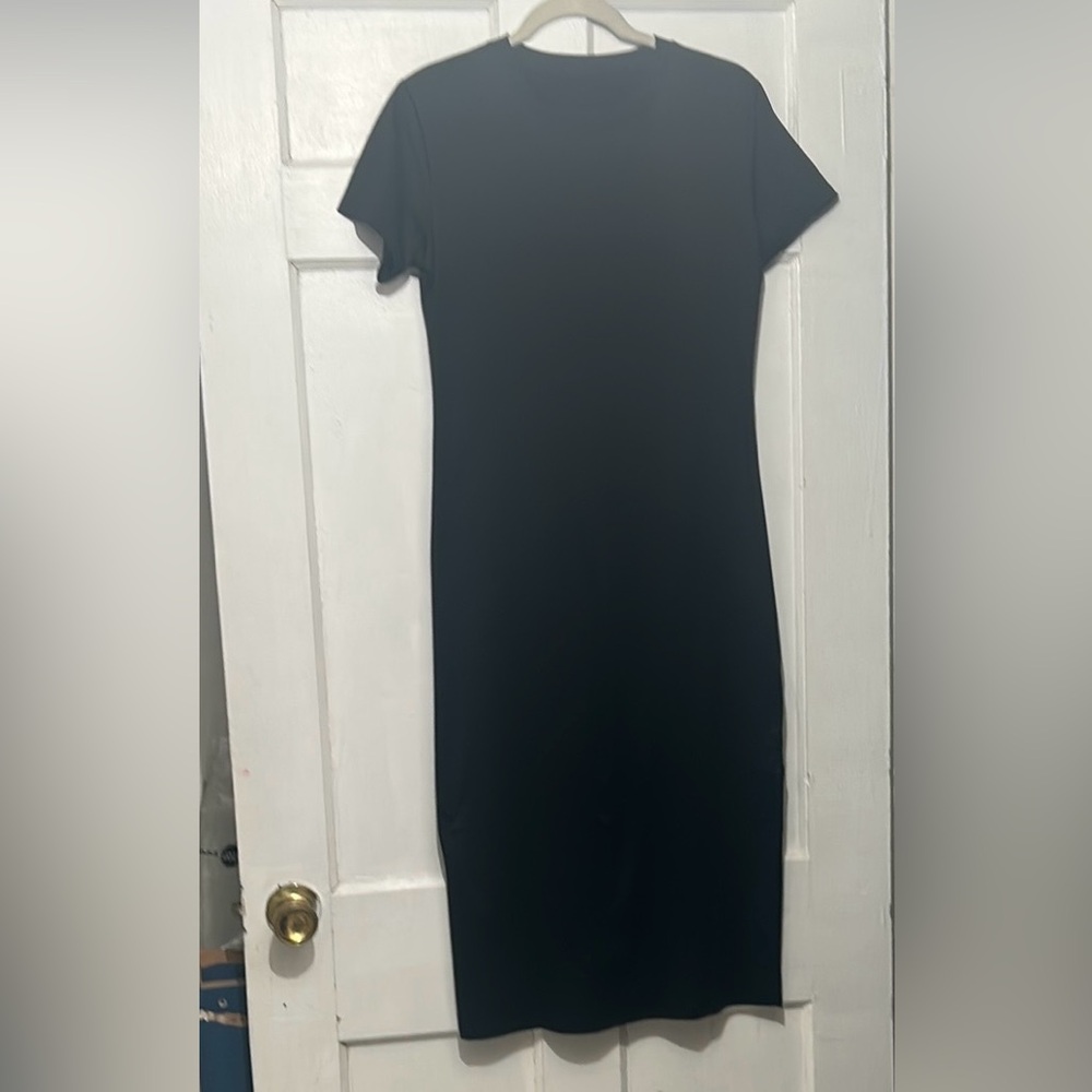 “Send Ur Price?” Elegant Black Dress…👗